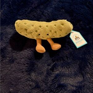 Jellycat Amuseables Pickle HTF BNWT